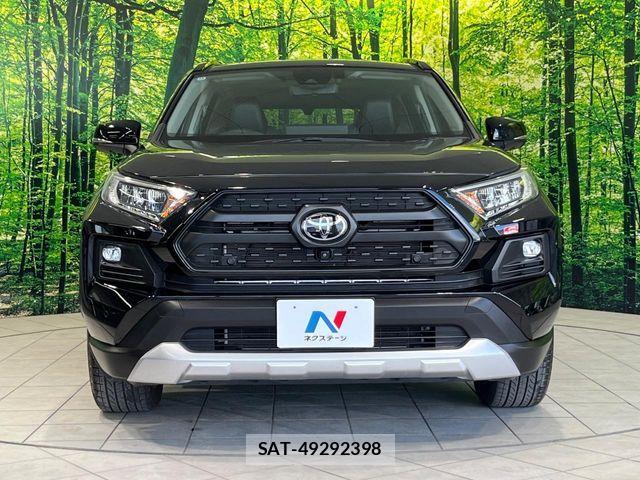 Toyota RAV4 2022-11 6911860-13