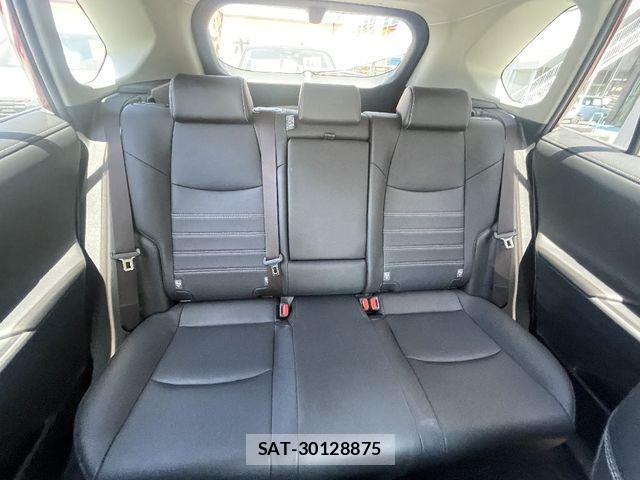 Toyota RAV4 2019-04 6911892-7
