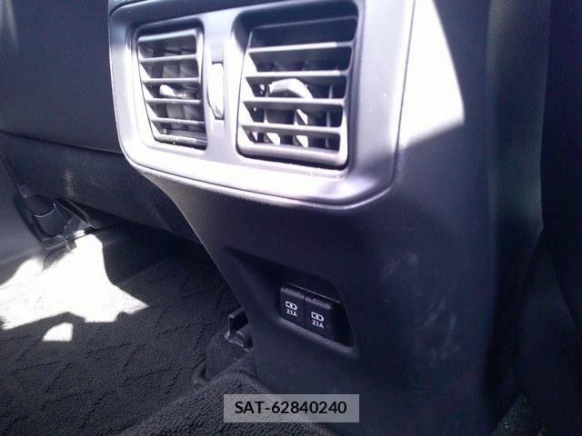 Toyota RAV4 2019-06 6911904-9