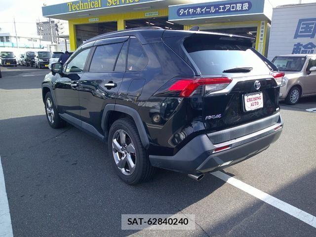 Toyota RAV4 2019-06 6911904-15
