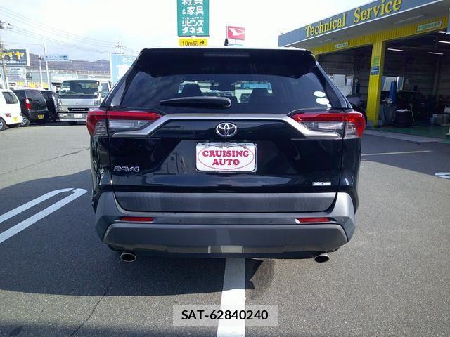 Toyota RAV4 2019-06 6911904-16