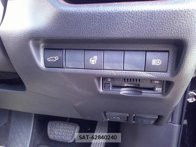 Toyota RAV4 2019-06 6911904-6