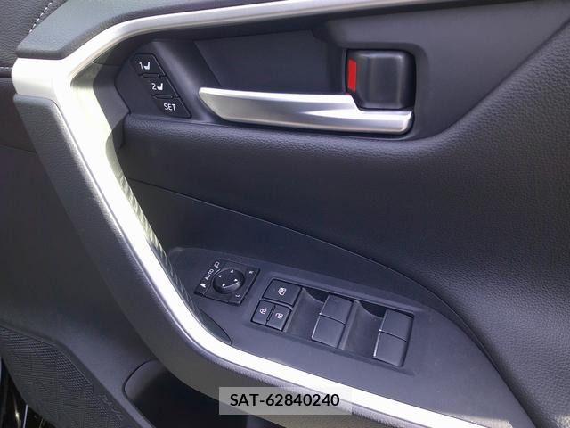 Toyota RAV4 2019-06 6911904-7