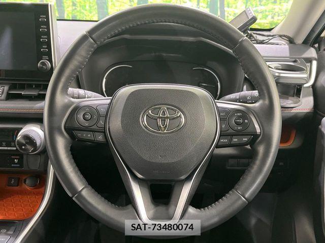 Toyota RAV4 2021-06 6911866-10
