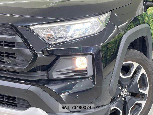 Toyota RAV4 2021-06 6911866-11