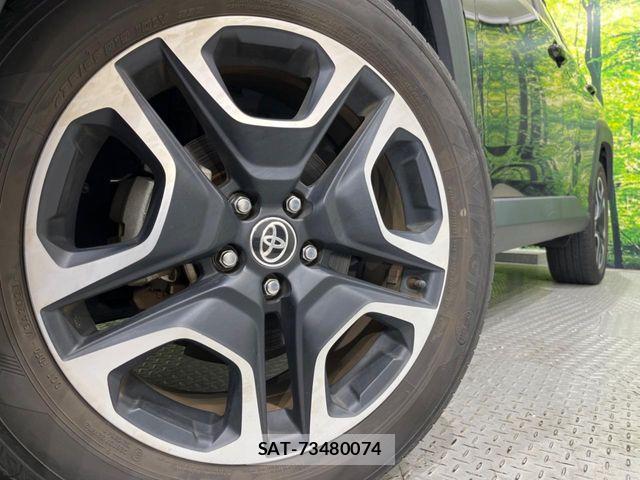 Toyota RAV4 2021-06 6911866-12