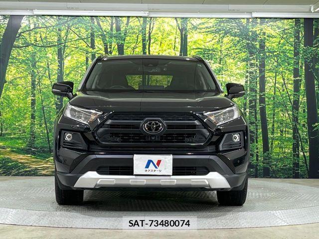 Toyota RAV4 2021-06 6911866-13