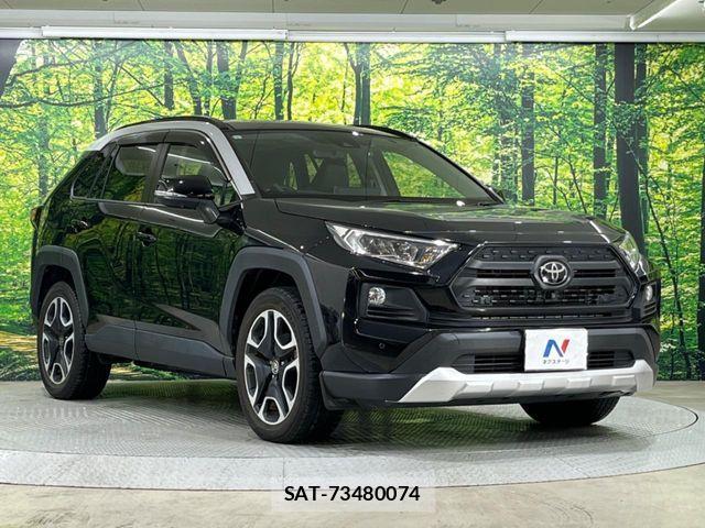 Toyota RAV4 2021-06 6911866-15