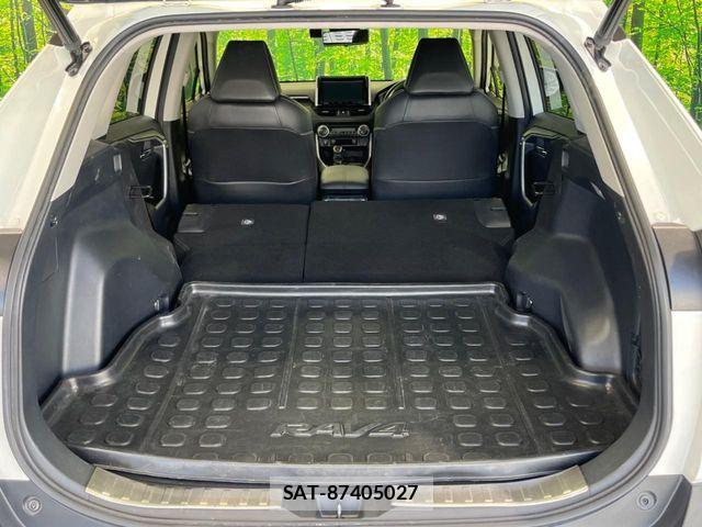 Toyota RAV4 2019-09 6911888-9