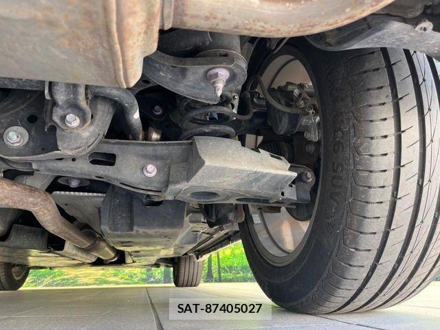 Toyota RAV4 2019-09 6911888-19