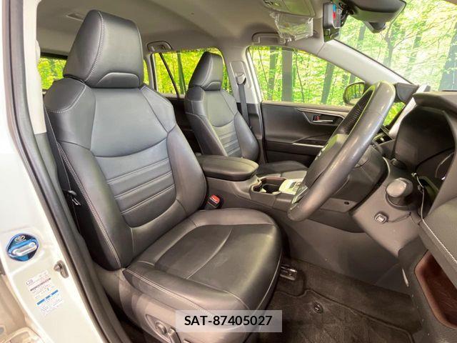 Toyota RAV4 2019-09 6911888-7