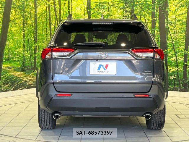 Toyota RAV4 2023-07 6911859-14