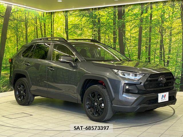 Toyota RAV4 2023-07 6911859-15
