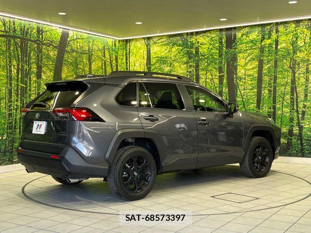 Toyota RAV4 2023-07 6911859-16