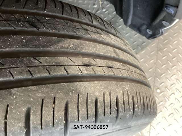 Toyota RAV4 2022-11 6911864-15