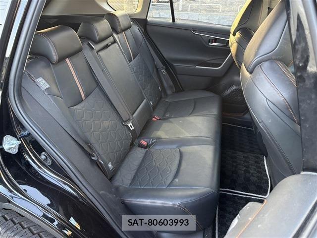 Toyota RAV4 2020-10 6911875-16