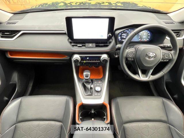 Toyota RAV4 2022-12 6997662-1