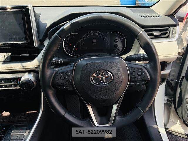 Toyota RAV4 2019-06 6997673-10