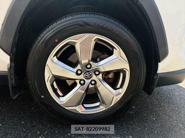 Toyota RAV4 2019-06 6997673-13