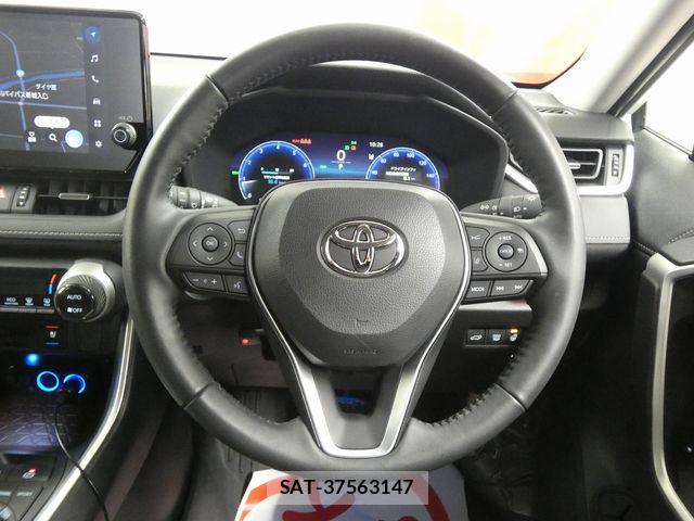 Toyota RAV4 2023-11 6997661-9