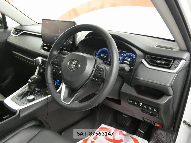Toyota RAV4 2023-11 6997661-11