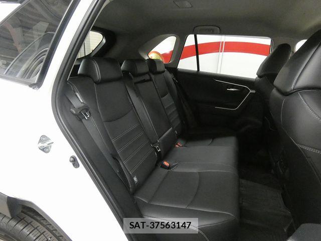 Toyota RAV4 2023-11 6997661-13