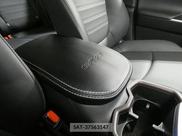 Toyota RAV4 2023-11 6997661-22