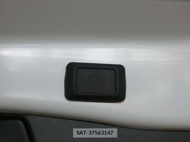 Toyota RAV4 2023-11 6997661-7