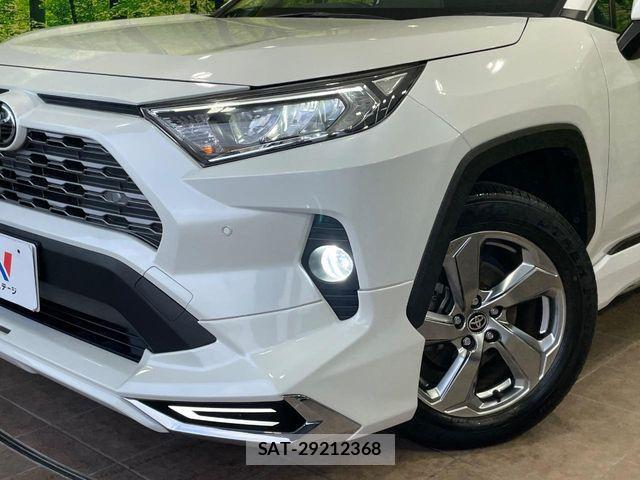 Toyota RAV4 2020-07 6997666-11