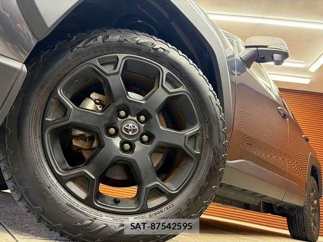 Toyota RAV4 2023-08 6997643-10