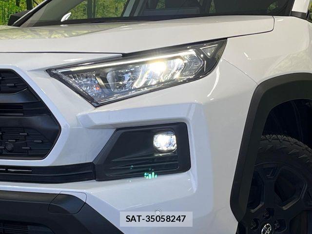 Toyota RAV4 2023-03 6997663-11