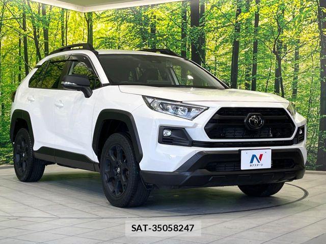 Toyota RAV4 2023-03 6997663-15