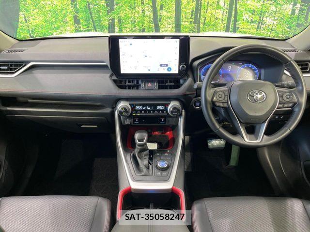 Toyota RAV4 2023-03 6997663-1