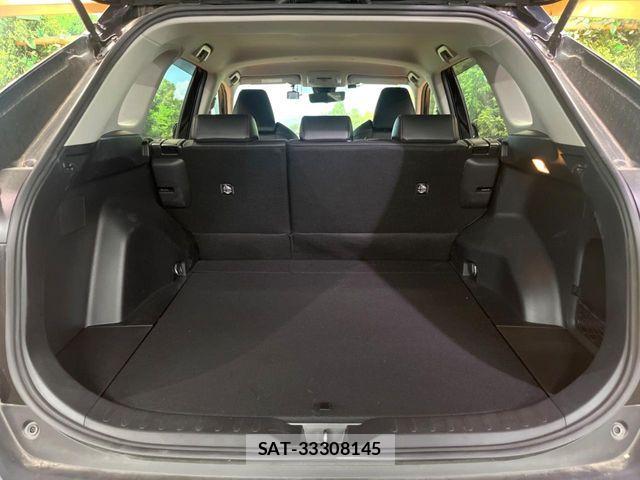 Toyota RAV4 2021-05 7021370-12