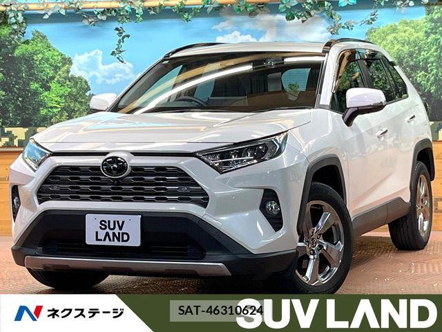 Toyota RAV4 2021-04 7021381-0