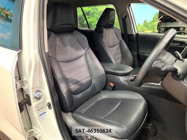 Toyota RAV4 2021-04 7021381-10