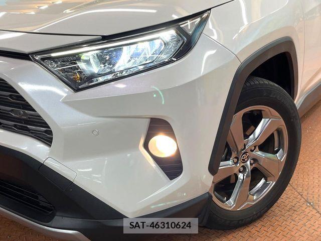 Toyota RAV4 2021-04 7021381-13
