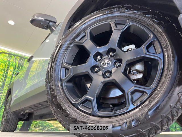 Toyota RAV4 2023-11 7021368-12