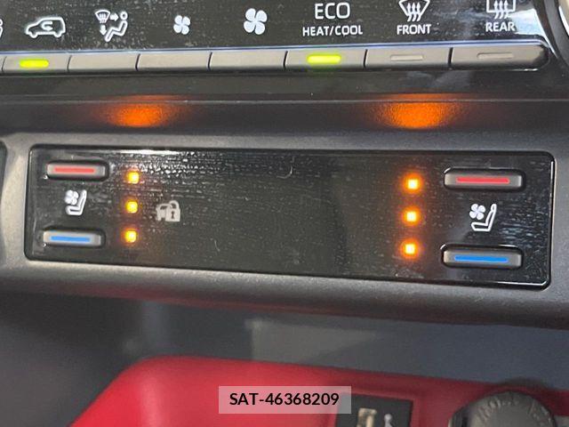 Toyota RAV4 2023-11 7021368-4