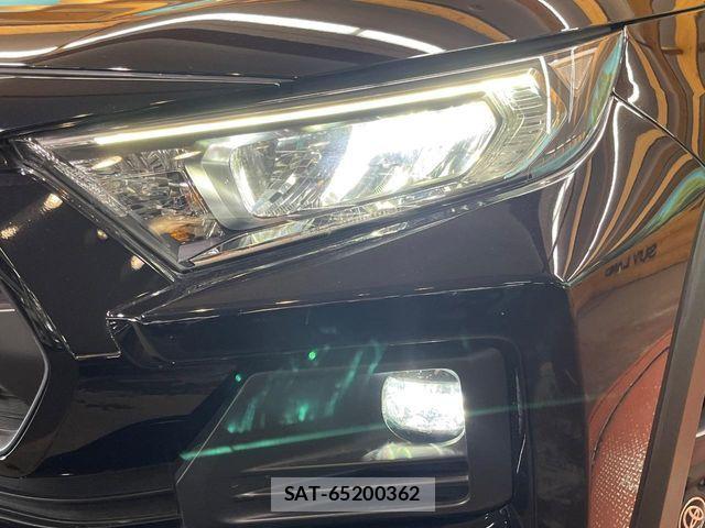 Toyota RAV4 2023-09 7021378-11