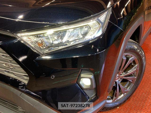 Toyota RAV4 2023-05 7021382-11
