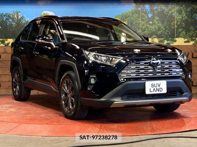 Toyota RAV4 2023-05 7021382-15