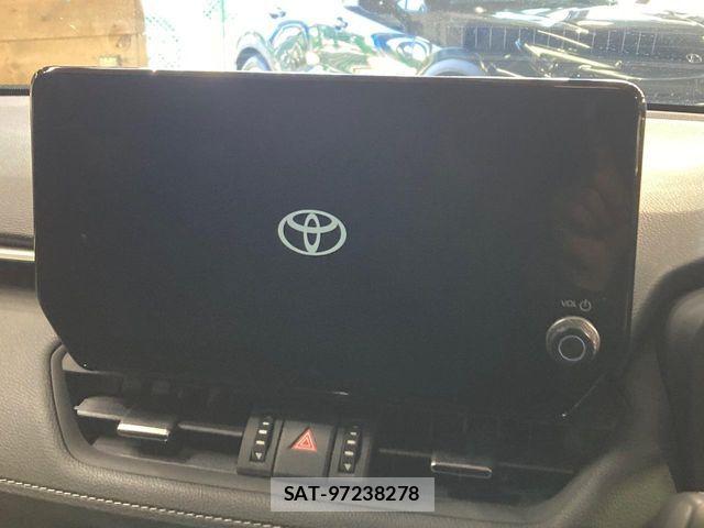 Toyota RAV4 2023-05 7021382-2