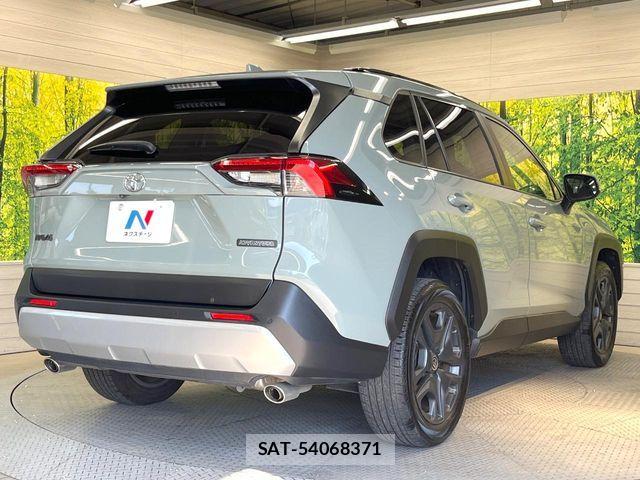 Toyota RAV4 2023-03 7021371-16