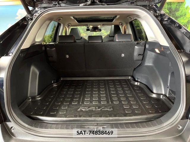 Toyota RAV4 2021-05 7021386-10