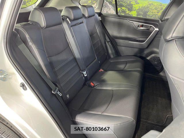 Toyota RAV4 2025-04 7060418-9