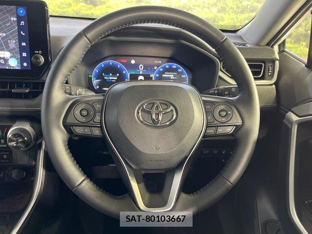 Toyota RAV4 2025-04 7060418-7