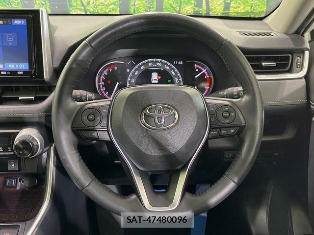 Toyota RAV4 2019-07 7060430-10