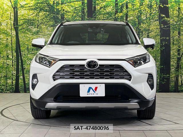 Toyota RAV4 2019-07 7060430-13