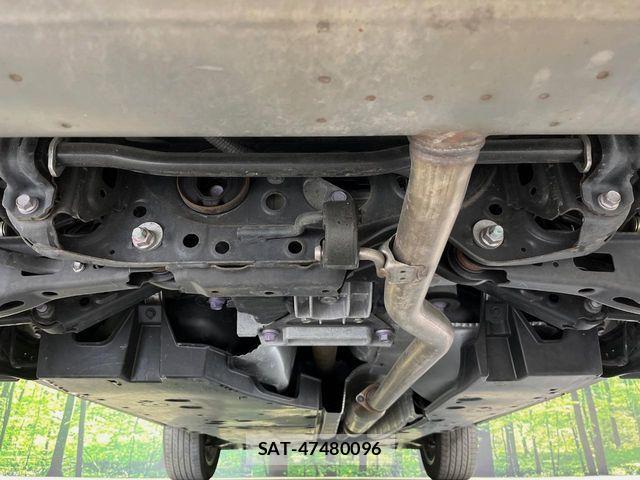Toyota RAV4 2019-07 7060430-18